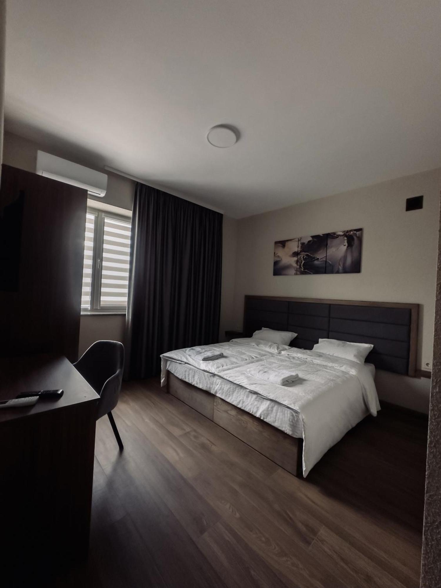 Nesvit Hotel Kyjev Exteriér fotografie